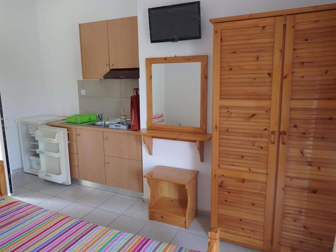 Fouli House Aparthotel Pefkochori Exterior photo